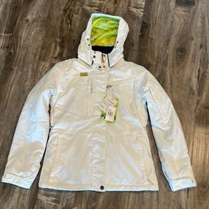 Women brand new ski jacket with tag